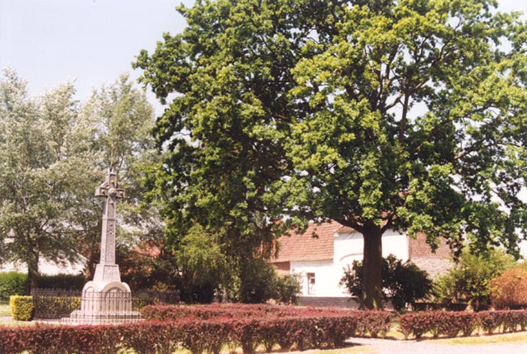 monumen2.jpg